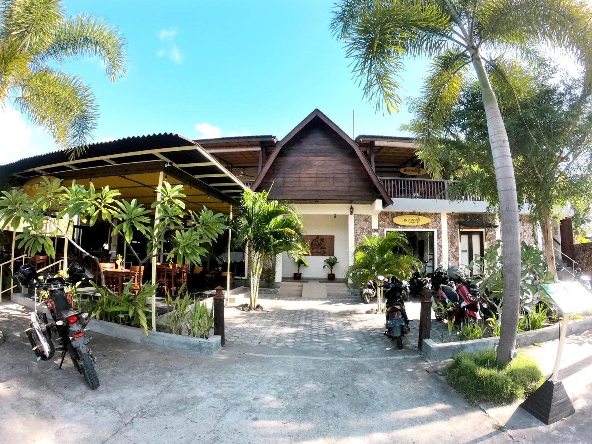 Bruga Villas Restaurant And Spa Селонг Беланак Екстериор снимка