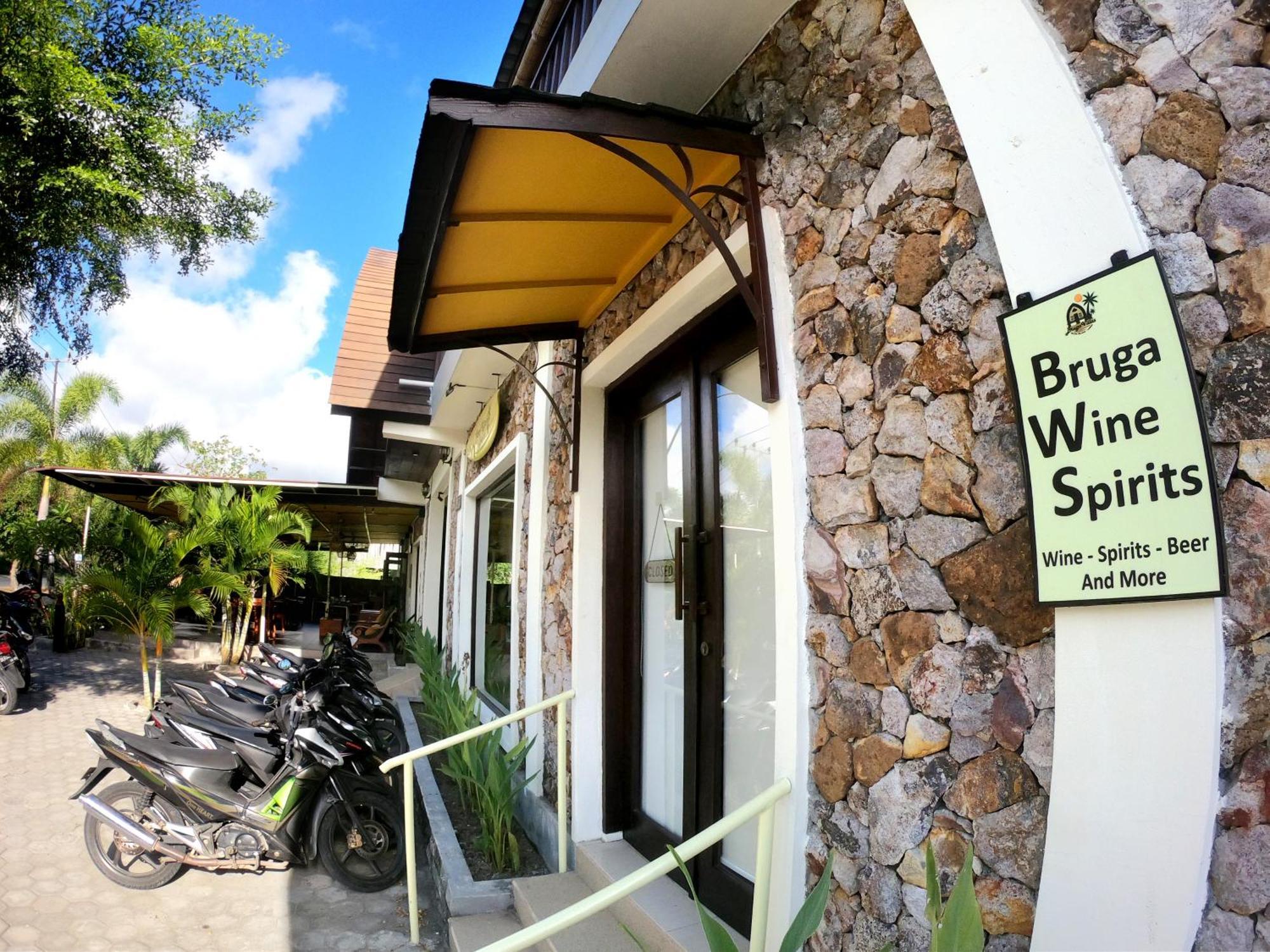Bruga Villas Restaurant And Spa Селонг Беланак Екстериор снимка